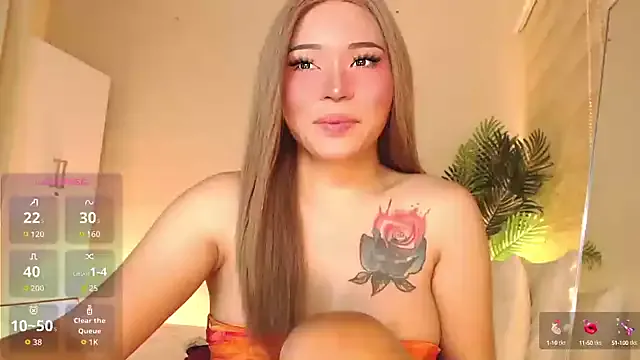 roouse – webcam model profile photo Image 6