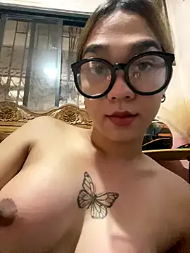 oxo_yuna_oxo – webcam model profile photo Image 9