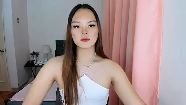 roouse – webcam model profile photo Image 16