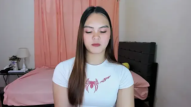 roouse – webcam model profile photo Image 8