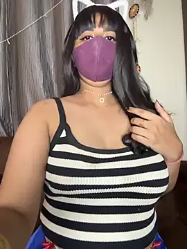 oh_nina – webcam model profile photo Image 5