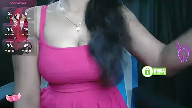 AliceRusso – webcam model profile photo Image 3