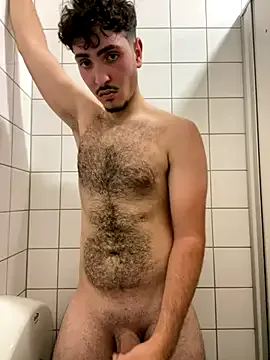 GouGou-111 – webcam model profile photo Image 6