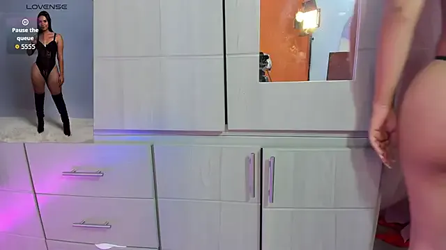 Veruzca_love – webcam model profile photo Image 18