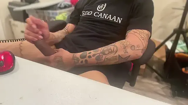 Yui-Ch – webcam model profile photo Image 4