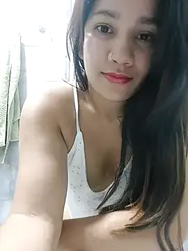 seraphine23 – webcam model profile photo Image 2