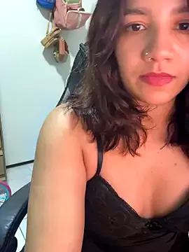 seraphine23 – webcam model profile photo Image 8