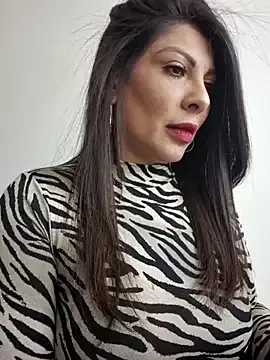 LadySugar – webcam model profile photo Image 4