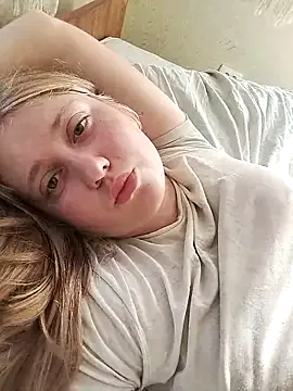 _Alice_1 – webcam model profile photo Image 19