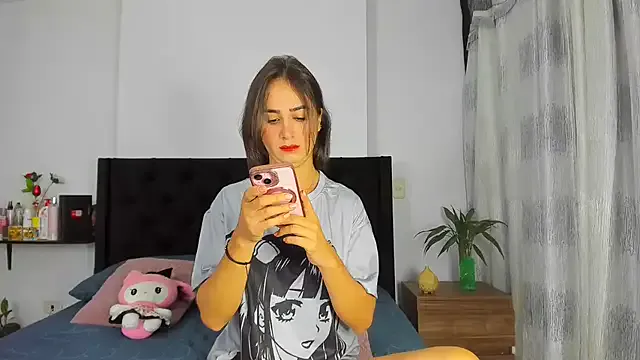 Shiny_Jennifer – webcam model profile photo Image 19