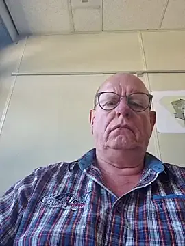 – webcam model profile photo Image 17