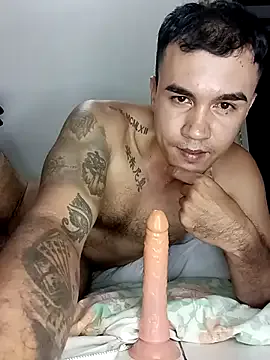 maataaan – webcam model profile photo Image 18