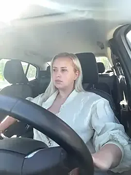 VioletFisher – webcam model profile photo Image 6