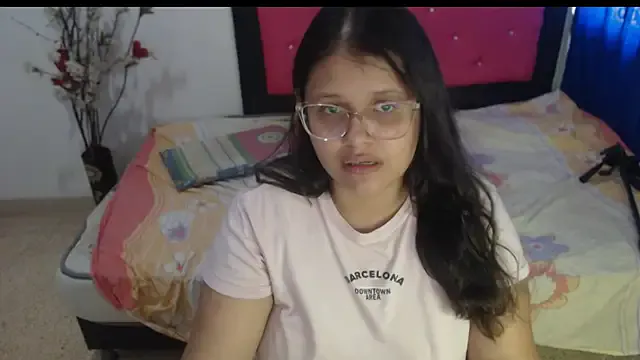 MiaPersy – webcam model profile photo Image 17