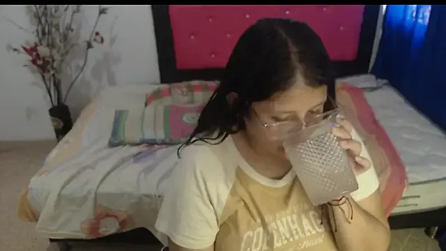 MiaPersy – webcam model profile photo Image 19