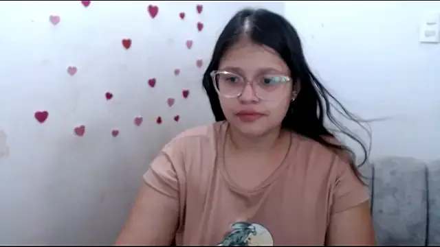 MiaPersy – webcam model profile photo Image 7