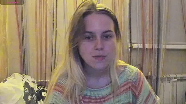  – webcam model profile photo Image 16