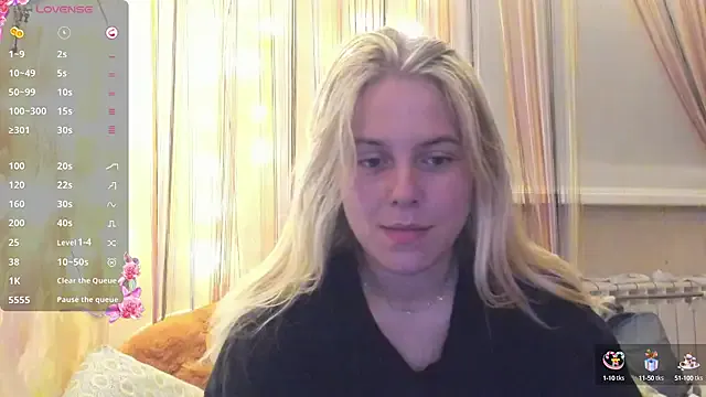  – webcam model profile photo Image 18