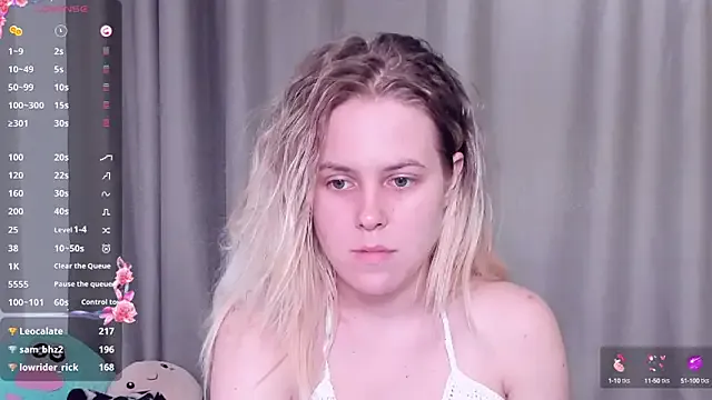  – webcam model profile photo Image 8