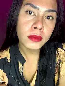 roouse – webcam model profile photo Image 10