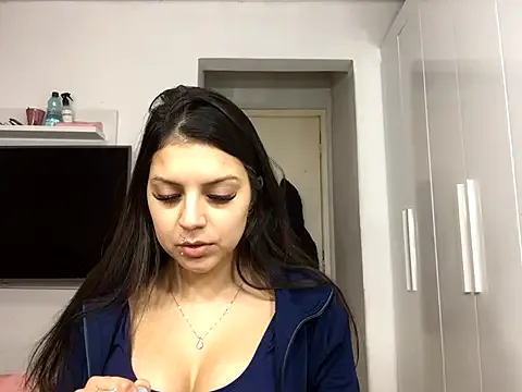 tuanzi125216 – webcam model profile photo Image 14