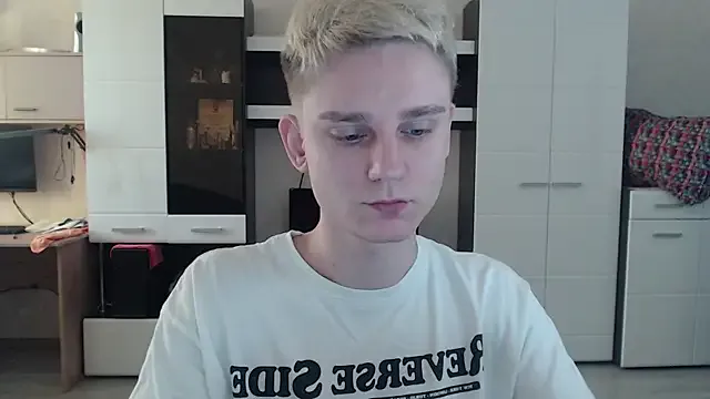 angryzan – webcam model profile photo