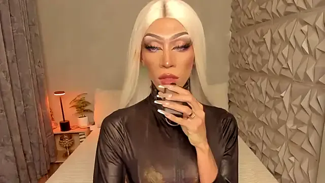 MagdaXMonique – webcam model profile photo Image 18