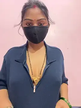hina_porn – webcam model profile photo Image 5