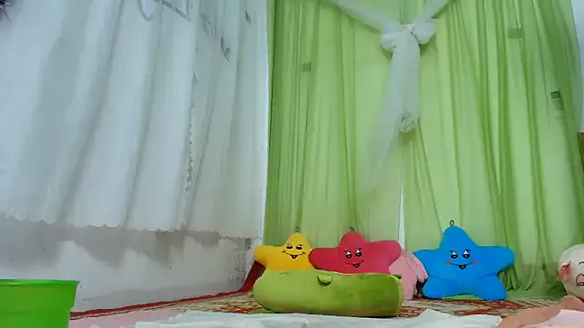 Humsafar-HDX-13 – webcam model profile photo Image 2