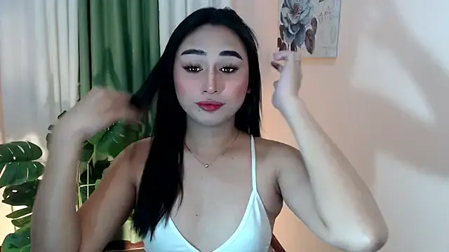 Sofiyaa_39 – webcam model profile photo Image 6