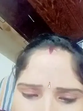 Yui-Ch – webcam model profile photo Image 6