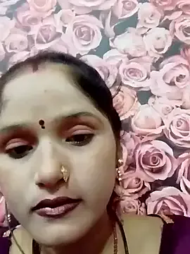 Yui-Ch – webcam model profile photo Image 8