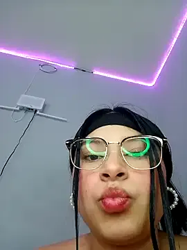 Mia--meow – webcam model profile photo Image 8