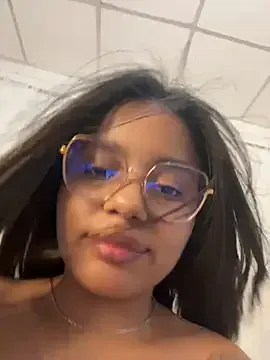 SunnyBlair – webcam model profile photo Image 7