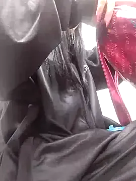 zui_lu – webcam model profile photo Image 13