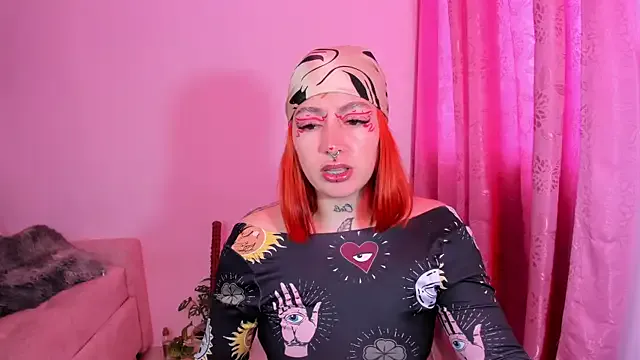 HillaryLewis – webcam model profile photo Image 12