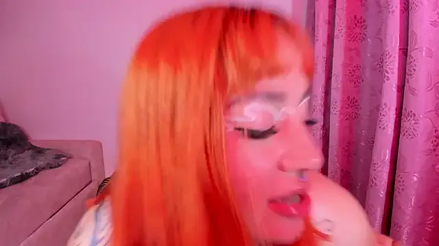 HillaryLewis – webcam model profile photo Image 13