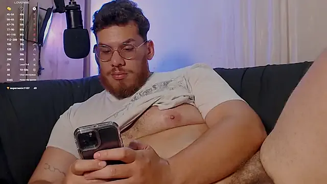 Yui-Ch – webcam model profile photo Image 14