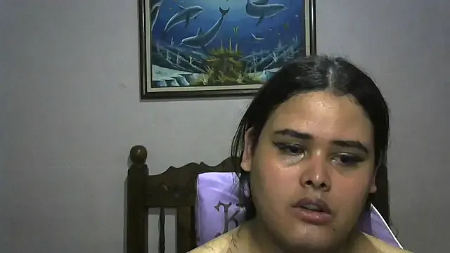 roouse – webcam model profile photo Image 2