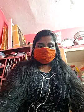 _Alicee_1 – webcam model profile photo Image 2