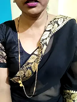 roouse – webcam model profile photo Image 15