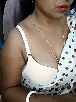 _Alice_1 – webcam model profile photo Image 19