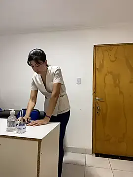 Yui-Ch06 – webcam model profile photo Image 12