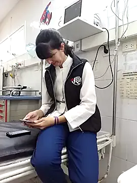 Yui-Ch06 – webcam model profile photo Image 5