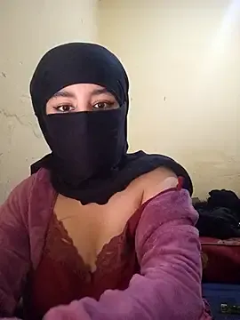 Yui-Ch – webcam model profile photo Image 16