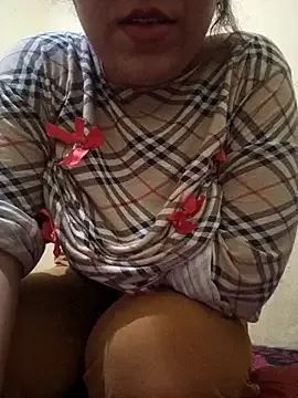 Yui-Ch – webcam model profile photo Image 8