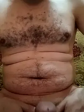 roouse – webcam model profile photo Image 4