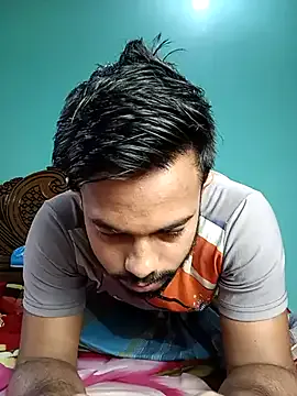 roouse – webcam model profile photo Image 12