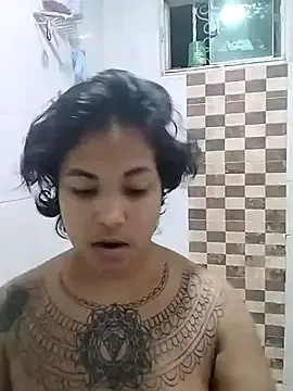 Humsafa-13 – webcam model profile photo Image 6