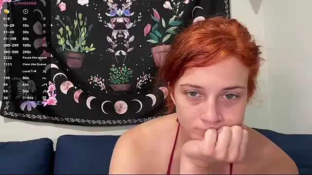 zui_lu – webcam model profile photo Image 7